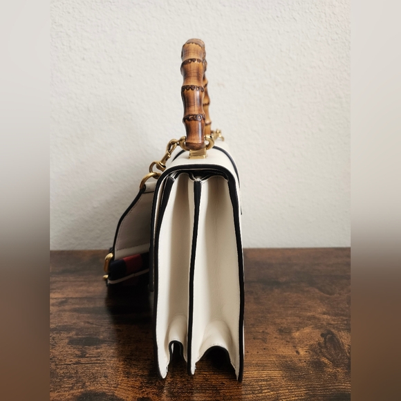 Gucci Medium Dionysus Top Handle Bag - Picture 6 of 16